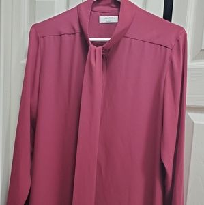 Aritzia Babaton Piero blouse (sz. M)